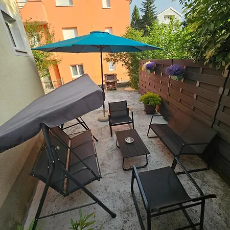 Maio Apartman